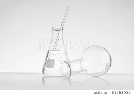 Laboratory glassware instruments empty equipment 61563050
