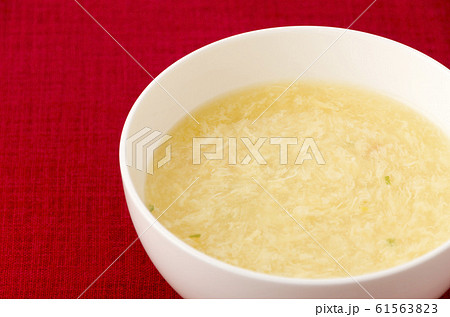 玉子とコーンの中華スープ 玉子とコーンの中華スープ 61563823