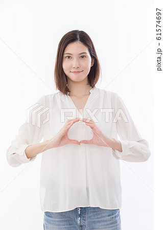 若い女性　マル 61574697