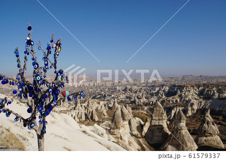 ナザールボンジュウと奇岩の風景 61579337