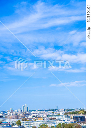 神奈都市風景 神奈川県川崎市の景色 さわやかな青空と都会 都市風景の画像素材 オフィス街の写真素材