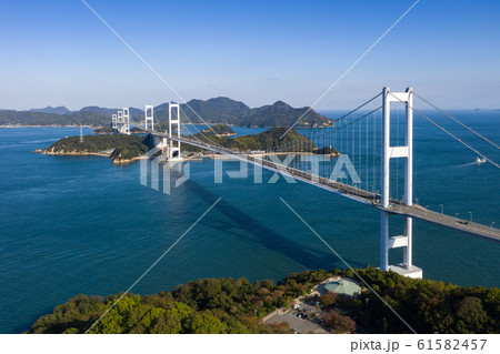 来島海峡(しまなみ海道)を上空から望む風景 来島海峡(しまなみ海道)を上空から望む風景 61582457