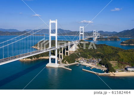 馬島と来島海峡（しまなみ海道）　空撮 61582464