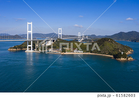 馬島と来島海峡（しまなみ海道）　空撮 61582603