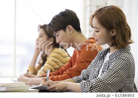 女性 女 女の子 61586903