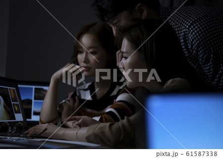 女性 女 女の子 61587338