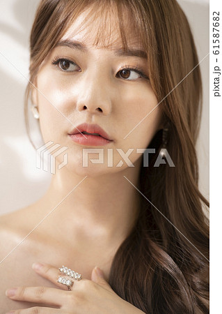 女性 女 女の子 61587682