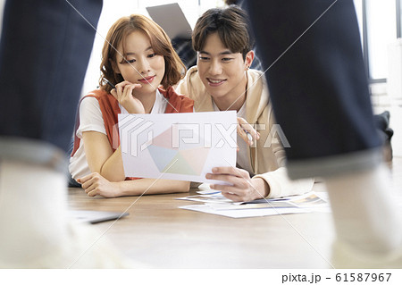 女性 女 女の子 61587967