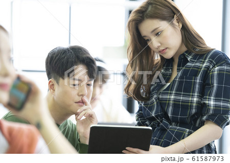 女性 女 女の子 61587973