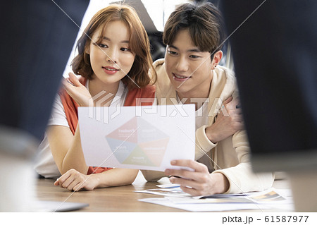 女性 女 女の子 61587977