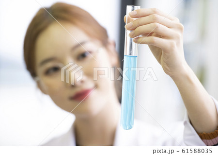 女性 女 女の子 61588035
