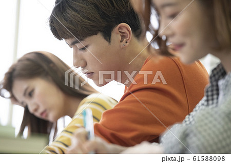 男 男性 男の子 61588098