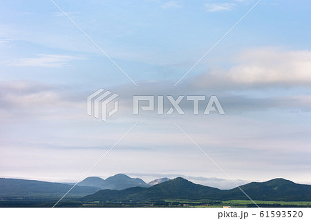 日本の北海道東部にある阿寒摩周国立公園・7月の弟子屈町900草原 日本の北海道東部にある阿寒摩周国立公園・7月の弟子屈町900草原 61593520