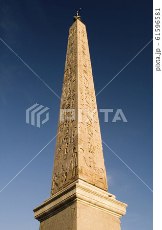Egyptian obelisk closeup Egyptian obelisk closeup 61596581