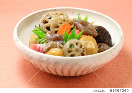 旨煮、お節料理、根菜の煮物、炊き合わせ 61597040