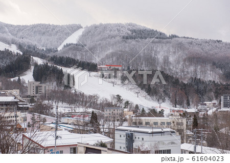 蔵王温泉街と蔵王温泉スキー場 61604023