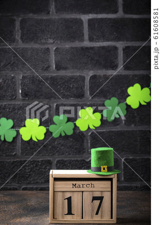 St. Patrick’s day green beer 61608581