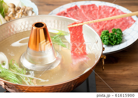牛肉のしゃぶしゃぶ 61615900