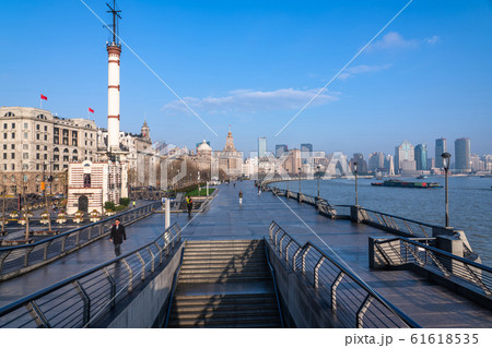 《上海》上海租界の街並み・早朝の外灘 61618535