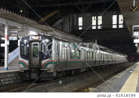 郡山駅に停車中の東北本線E721系(福島地区:新白河⇔白石) 郡山駅に停車中の東北本線E721系(福島地区:新白河⇔白石) 61618599