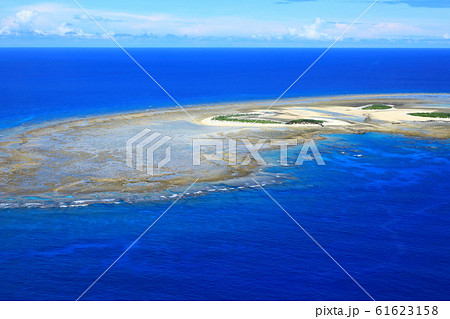 ナガンヌ島と慶良間諸島　空撮 61623158