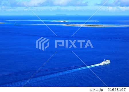 ナガンヌ島と慶良間諸島 空撮 ナガンヌ島と慶良間諸島 空撮 61623167