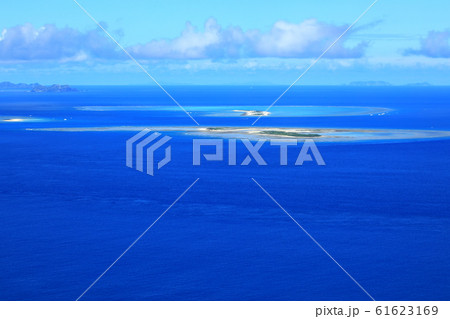 ナガンヌ島と慶良間諸島　空撮 61623169
