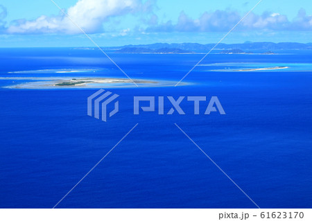 ナガンヌ島と慶良間諸島　空撮 61623170