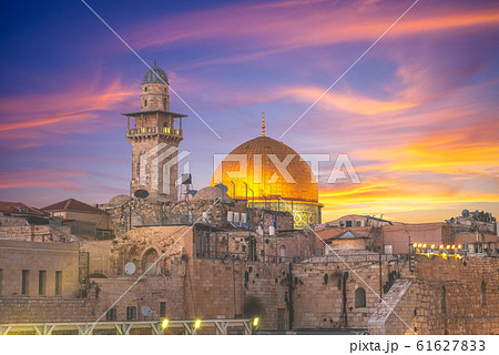 The Western Wall and Dome of the Rock, Jerusalem 61627833