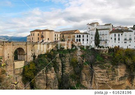 Amazing city on the edge of the Ronda gorge, Andalusia, Spain. 61628196