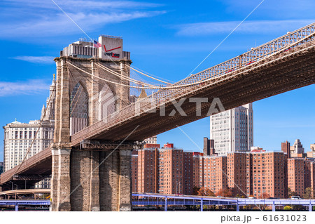 《ニューヨーク》マンハッタンの摩天楼・ブルックリンブリッジパークの眺め 《ニューヨーク》マンハッタンの摩天楼・ブルックリンブリッジパークの眺め 61631023