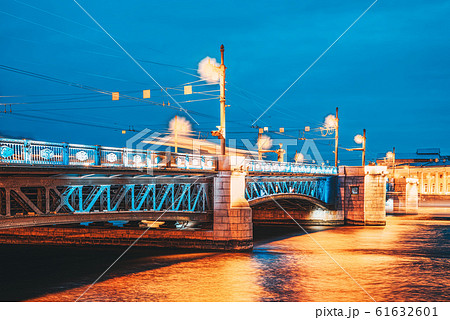 Drawbridge Palace Bridge in night time. Saint Drawbridge Palace Bridge in night time. Saint 61632601