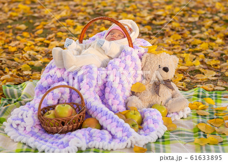 An impromptu picnic for a two-month-old baby An impromptu picnic for a two-month-old baby 61633895
