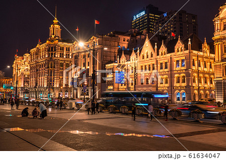 《上海》上海租界の洋館・外灘の夜景 61634047