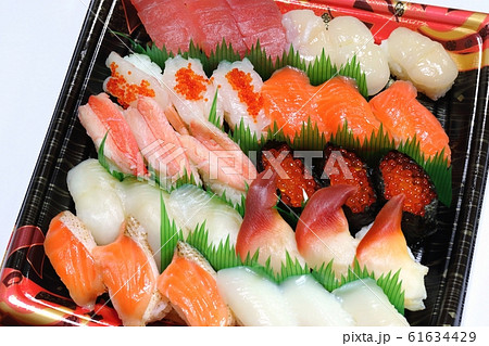 にぎり寿司（盛り合わせ） 61634429