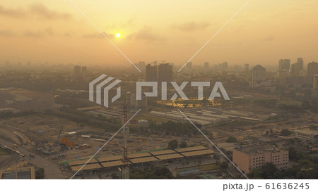 タイ・バンコクの朝空 PM2.5 スモッグ/ morning sky in Bangkok 61636245