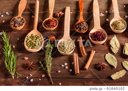 A set of spices and herbs. Indian cuisine 61640102