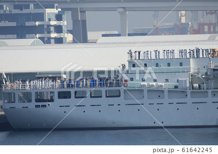 山下埠頭に停泊中の練習船 61642245