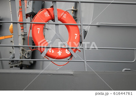 護衛艦いずもの救命具 61644761