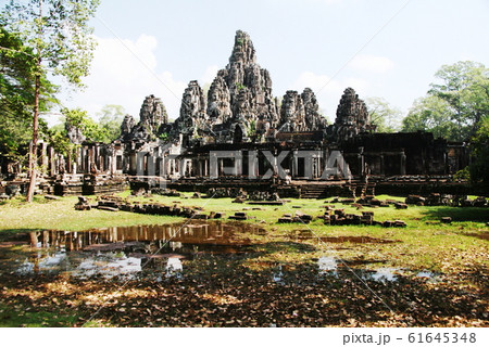 カンボジア世界遺産　アンコール・トム　バイヨン 61645348