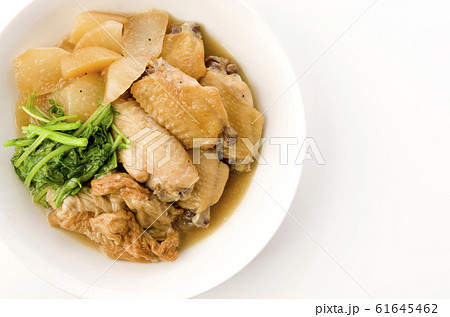手羽中と大根の煮物 61645462