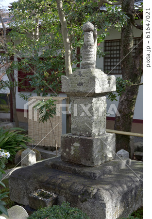 義仲寺　木曽義仲公墓 61647021