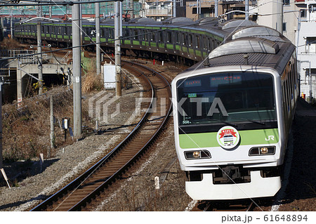 引退間際の山手線E231系電車 61648894
