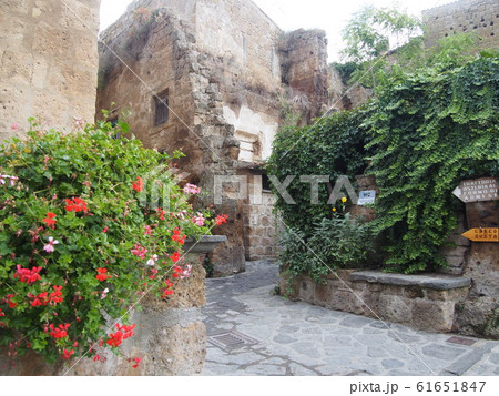 天空の街　チビタ・ディ・バニョレージョ 61651847