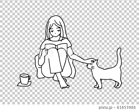 猫とまったり本を読む女性 猫とまったり本を読む女性 61653988