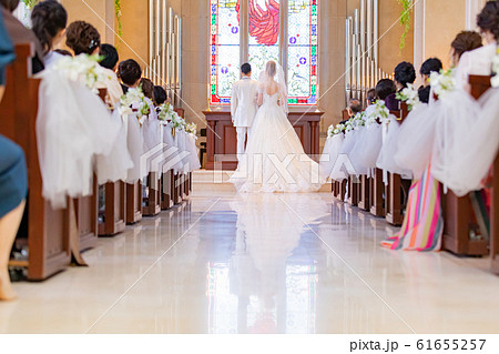 チャペル　新郎　新婦 61655257