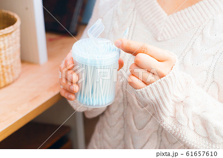 先細綿棒 女性 先細綿棒 女性 61657610