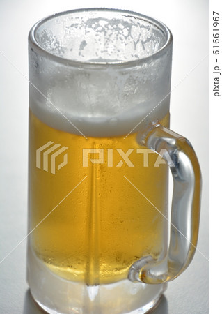 ビールジョッキ 61661967