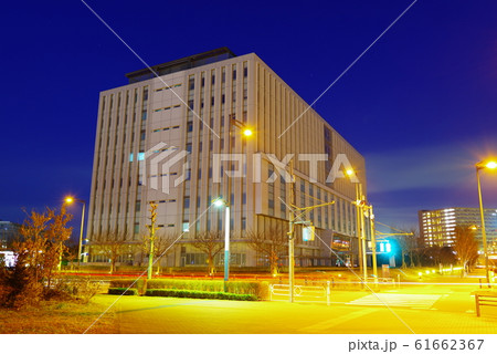 早朝の立川地方裁判所 61662367