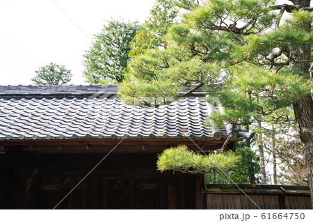 瓦屋根　門 61664750